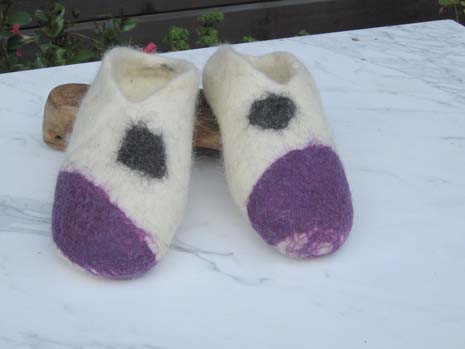 Gefilzte Hausschuhe